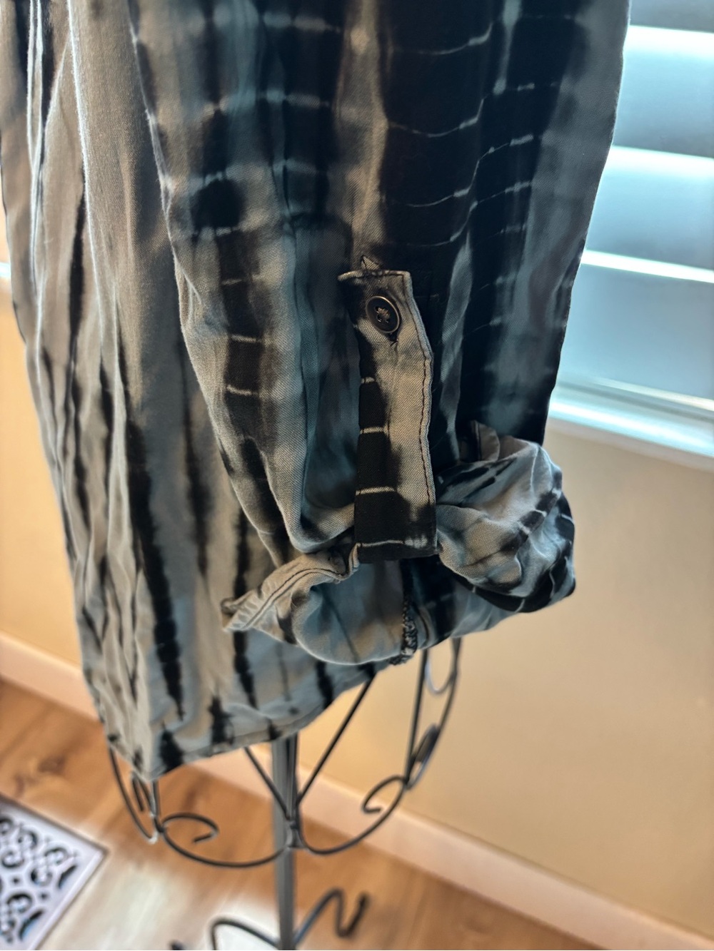 Rock & Republic Black and Gray Tie-Dye Lace-Up Tunic - Picture 6 of 7